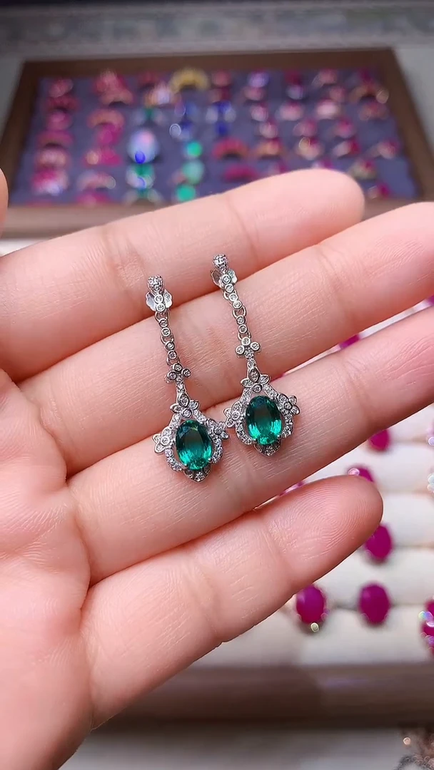 【闪购商品】祖母绿耳饰银S925镶嵌000