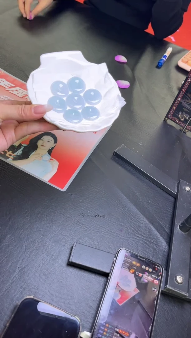 颈饰未镶嵌翡翠V475多样性发一件/配绳子