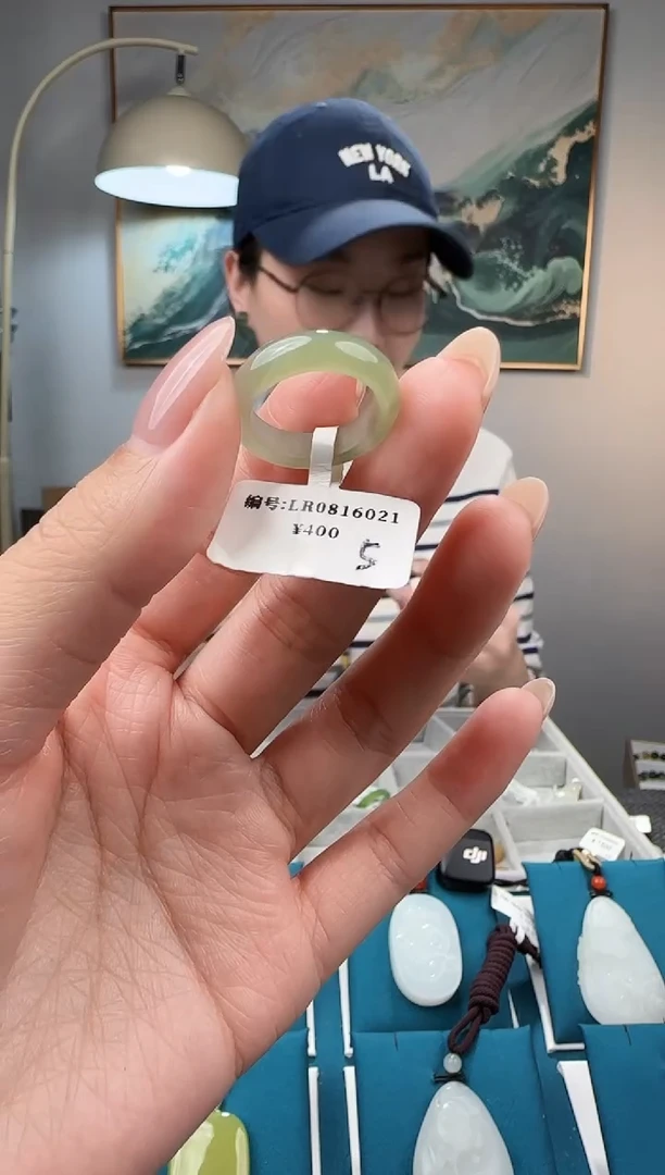 颈饰未镶嵌和田玉戒圈LR