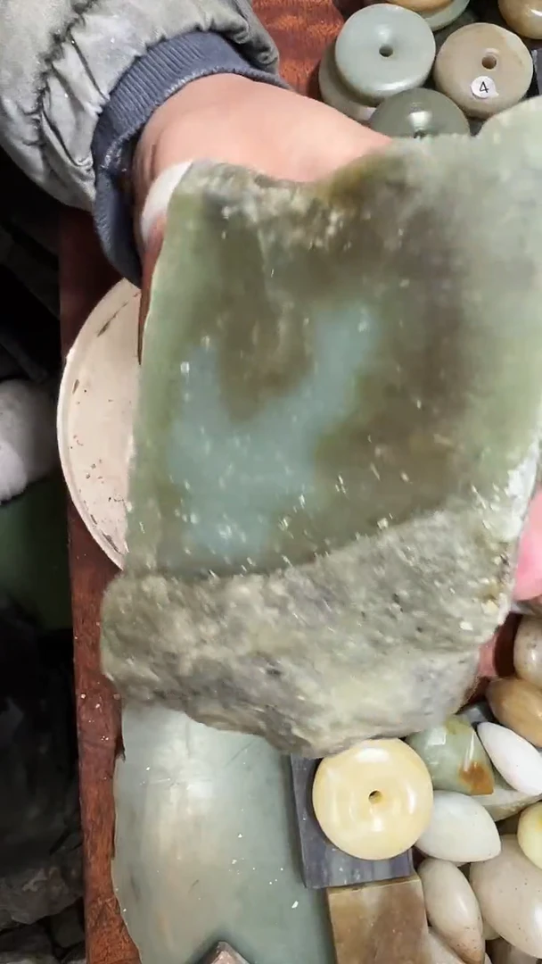 未镶嵌和田玉珠宝半成品1