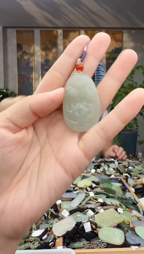 未镶嵌和田玉挂件拍一发一