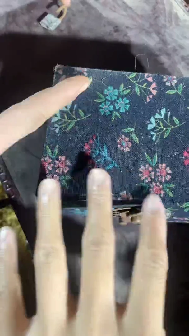 香榧木闷包花朵全全小盒子