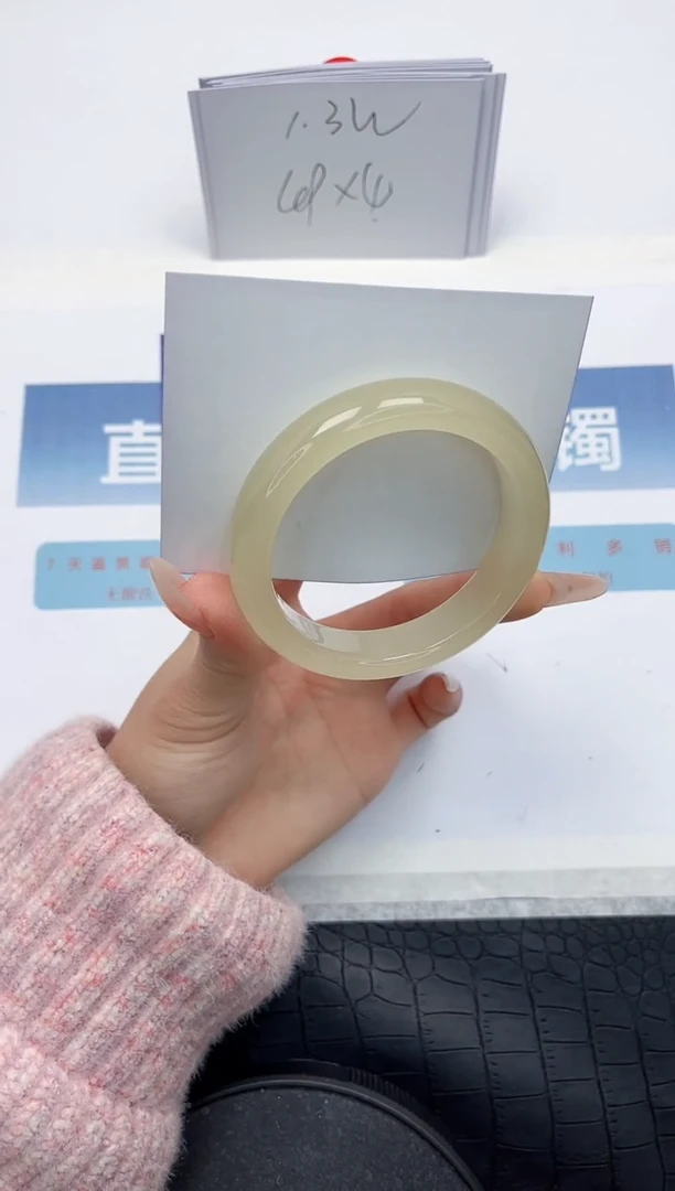 【闪购商品】石英质玉手镯未镶嵌L216-56.2