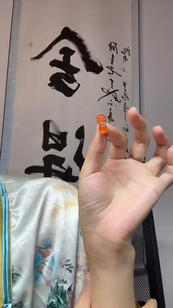 银S925镶嵌南红玛瑙耳饰耳钉