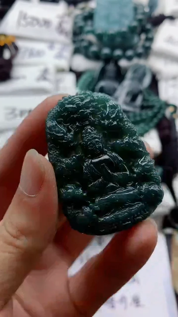 翡翠未镶嵌颈饰8888888888