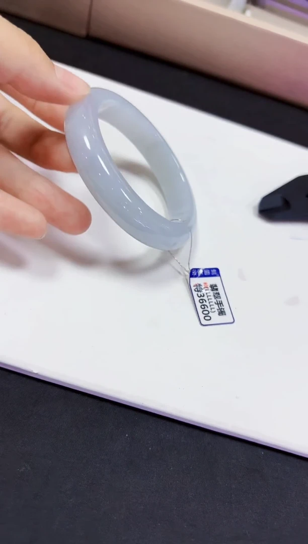 翡翠未镶嵌颈饰54.5手镯