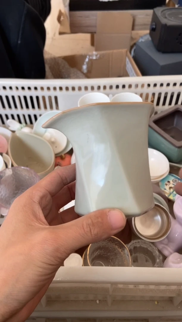 杯子瓷无运费险有瑕疵的摄影的产品有使用过的痕迹有点脏介意勿拍