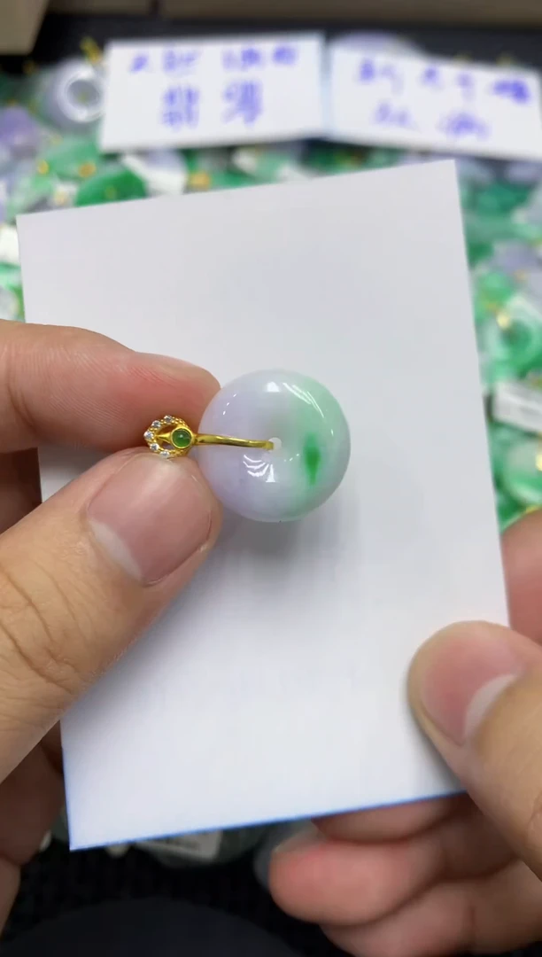 颈饰未镶嵌翡翠天然缅甸翡翠A货