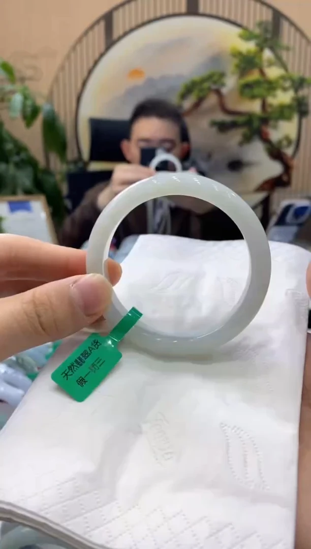 【闪购商品】翡翠手镯未镶嵌000011575