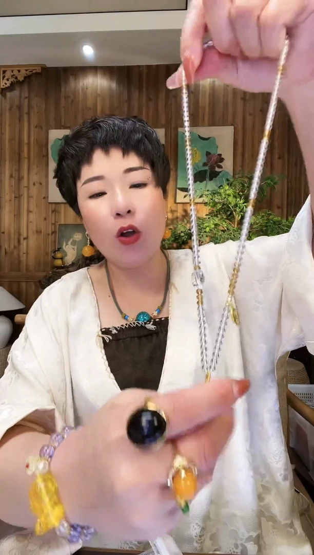 未镶嵌颈饰琥珀00000000539