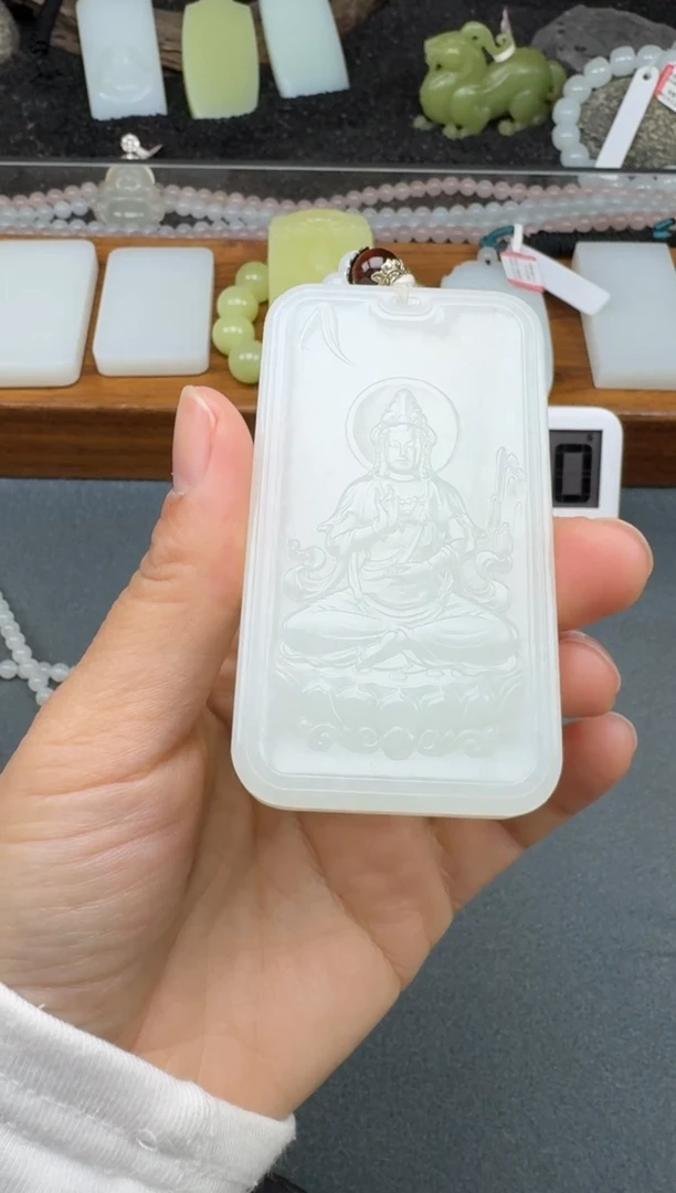 颈饰未镶嵌和田玉2