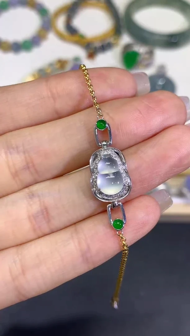 【闪购商品】翡翠颈饰18K金镶嵌团购72