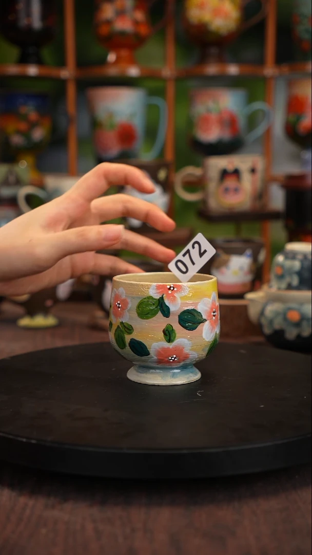 五彩手绘陶瓷紫砂杯
