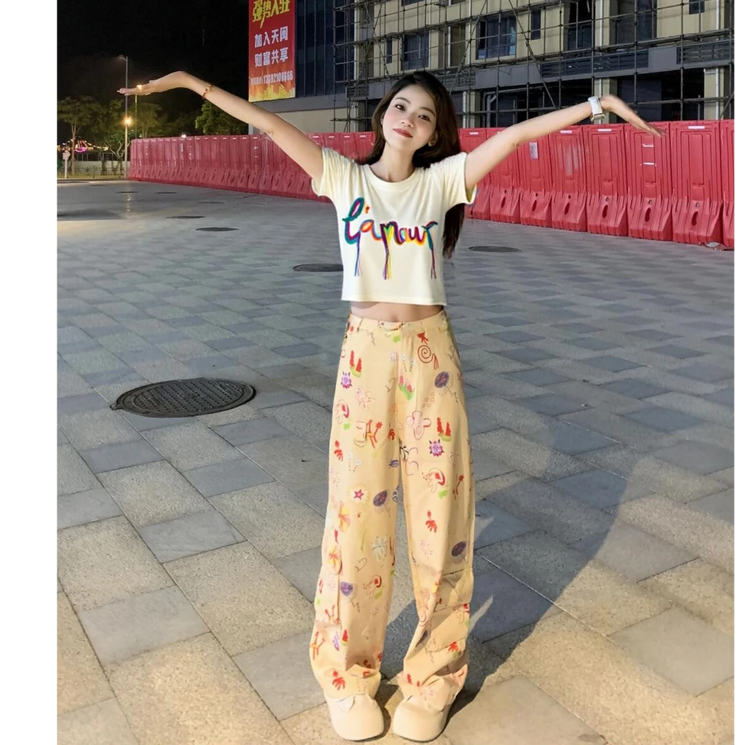 盐系套装女新款卡通图案裤子一整套穿搭春季杏色短袖T恤两件套潮