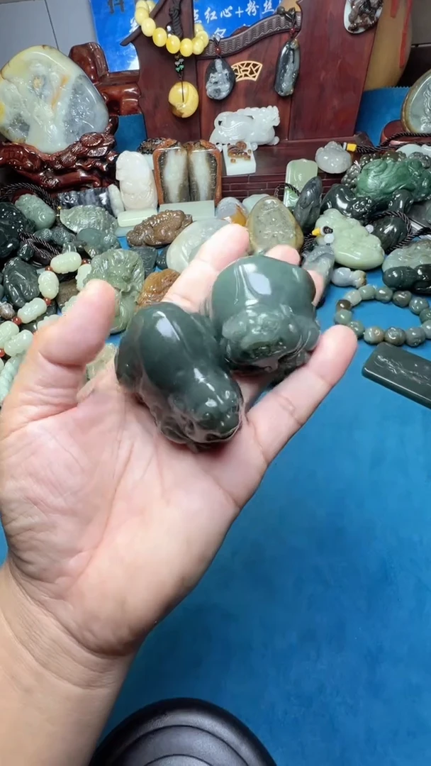 和田玉未镶嵌把件2