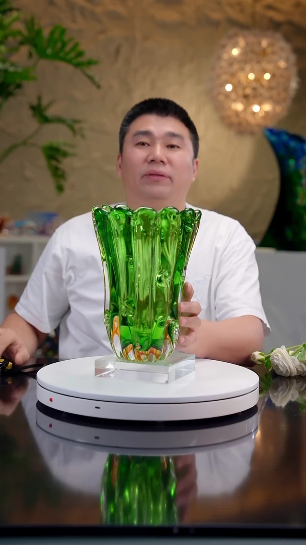 摆件黄绿色设计款花器