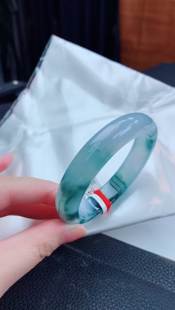 翡翠手镯未镶嵌缅甸天然翡翠A货手镯