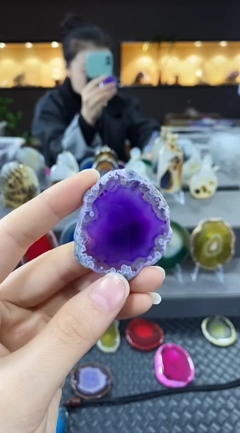 未镶嵌颈饰玛瑙/玉髓林**?玛瑙