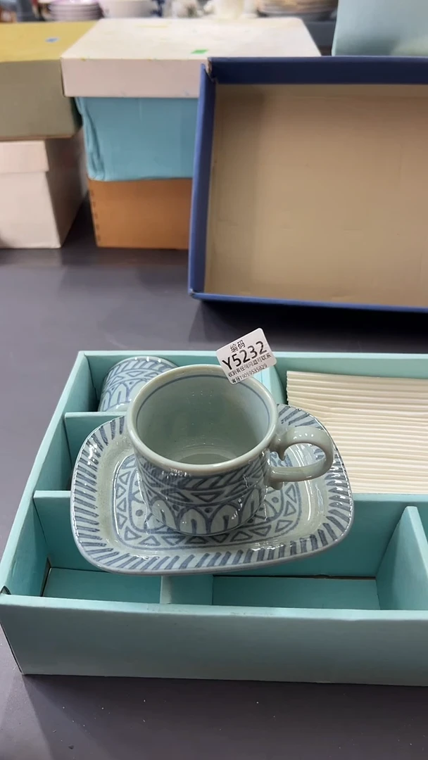 瓷片坚***着满38包邮，编号：Y5232