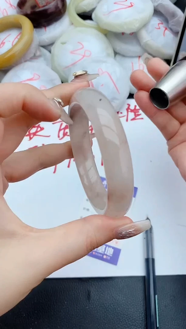 石英质玉手镯未镶嵌138+59/60