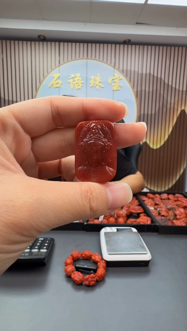 未镶嵌雕刻南红玛瑙043ZB0917产品一个