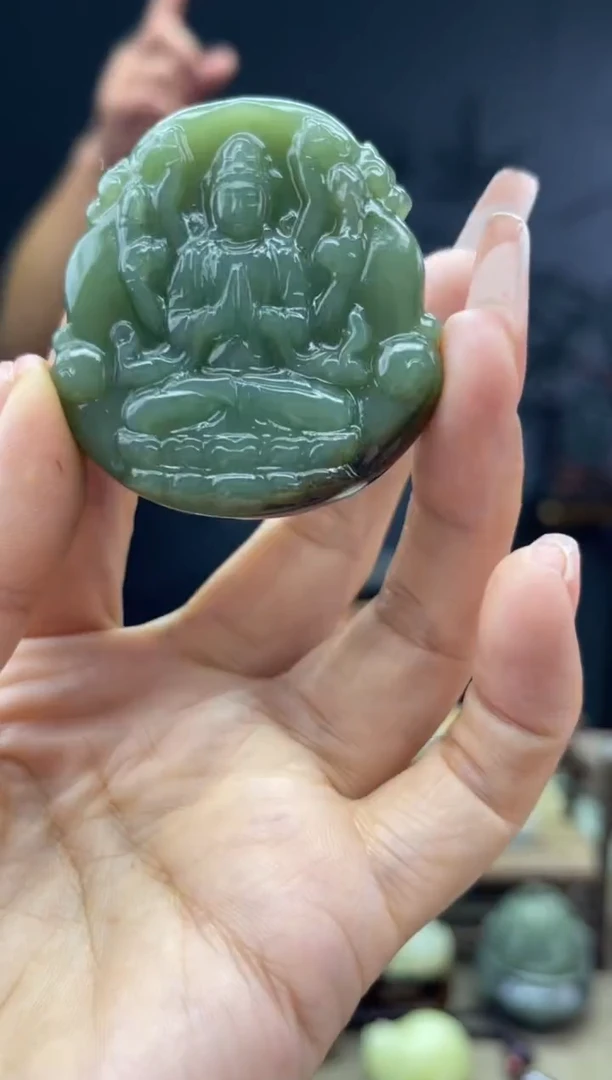 颈饰未镶嵌和田玉1