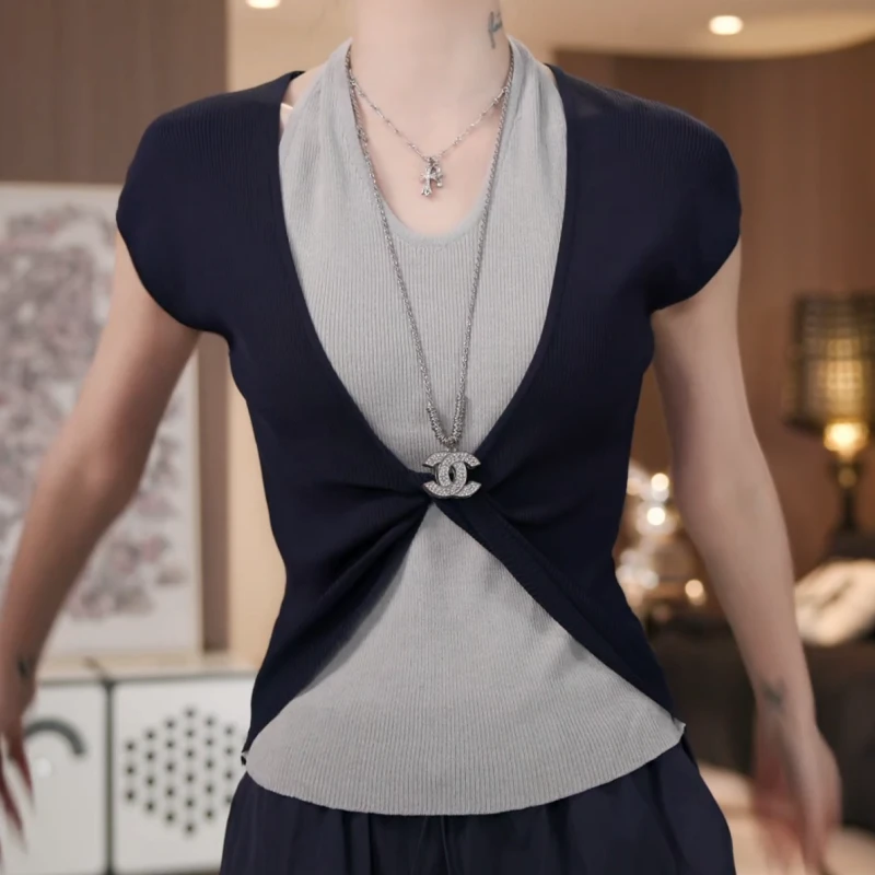 新款夏季显瘦修身假两件撞色T恤LK2503676