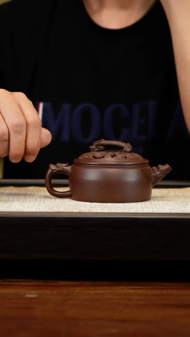 茶壶紫砂隐龙汉瓦