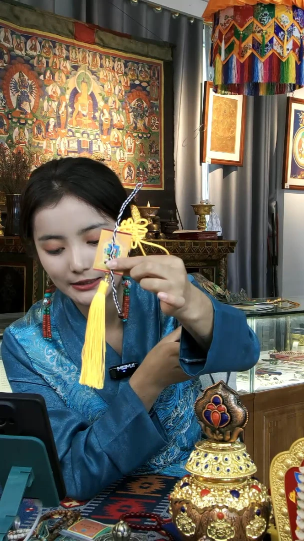 泥塑吉祥天母挂件+九眼金刚绳