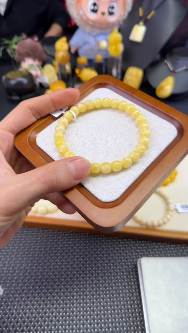 裸石琥珀未镶嵌宝衡 满蜡虎皮 纹7.8mm