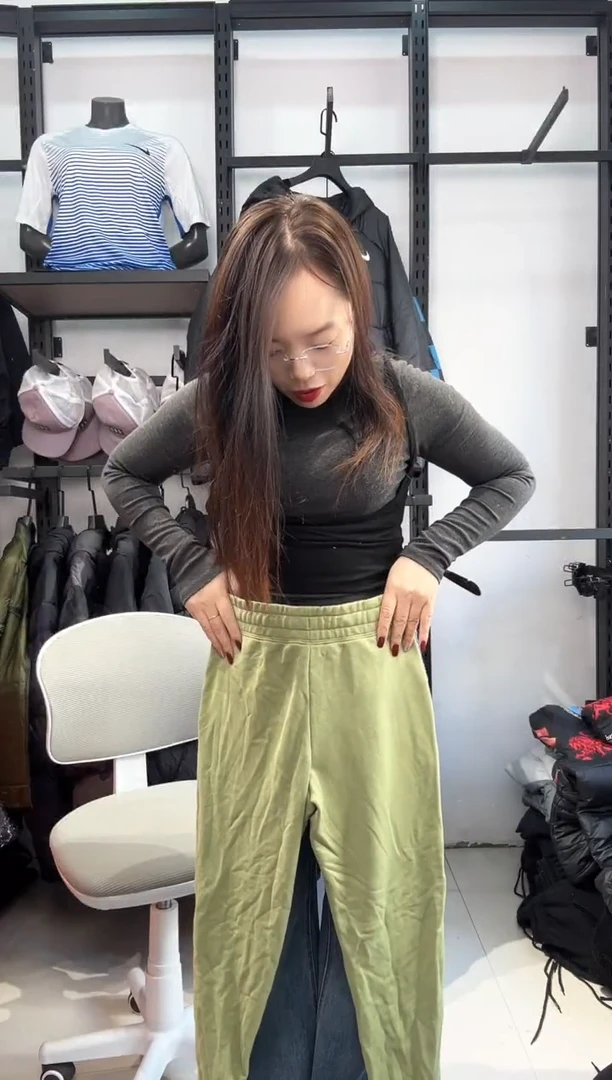 2609  编码  瑕疵直播间过款为准 尺码  ·  M