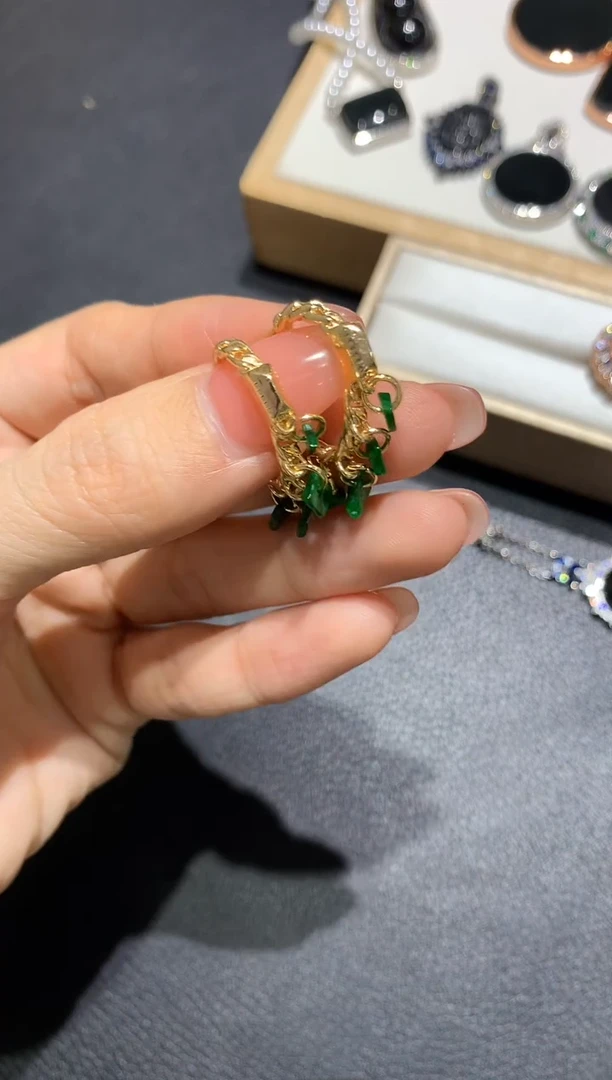 【闪购商品】翡翠耳饰合金2多人多样性随机发货1件