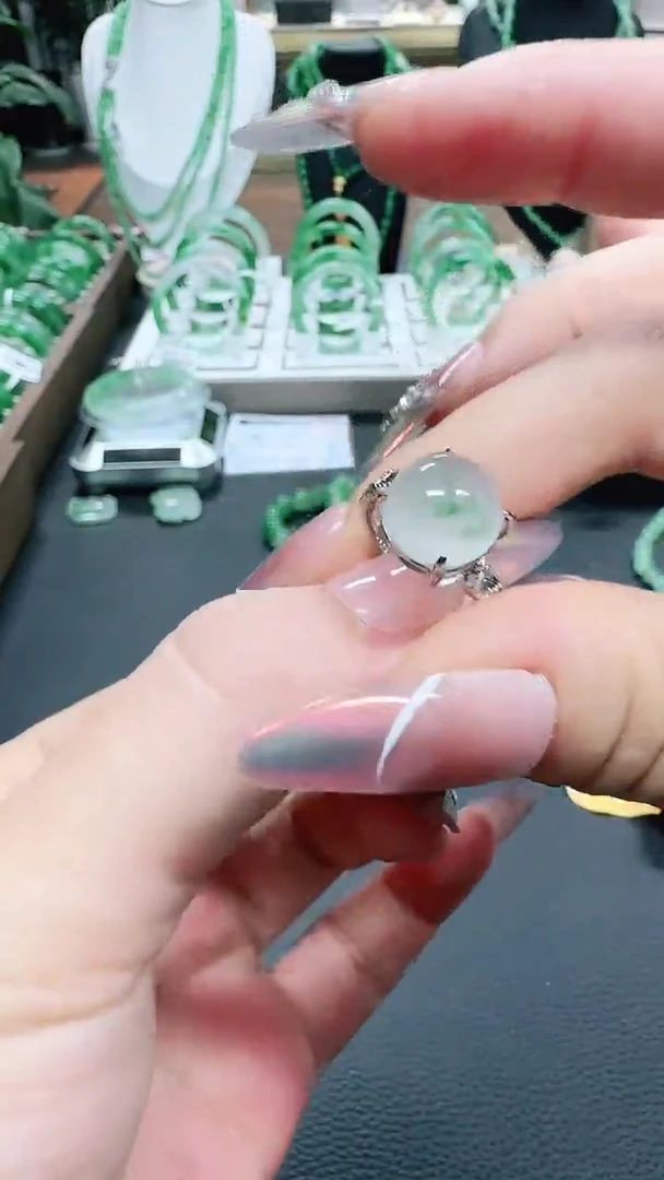 未镶嵌1石英质玉（非洲翠）/1452