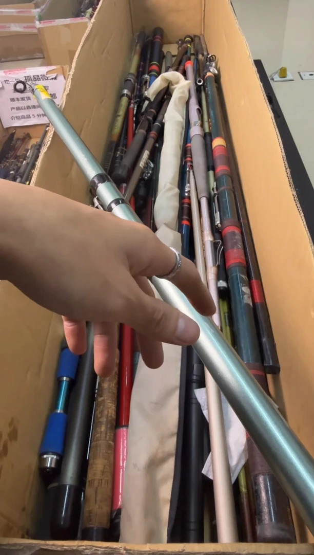 河* 孤品微瑕， 以直播间为准  加 10元发顺丰