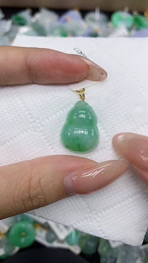 颈饰18K金镶嵌翡翠11111111