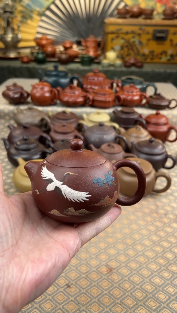茶壶紫砂紫泥泥绘西施壶