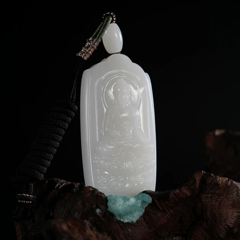 lot77 和田玉白玉菩萨玉牌/QG51229-186327 保利山东