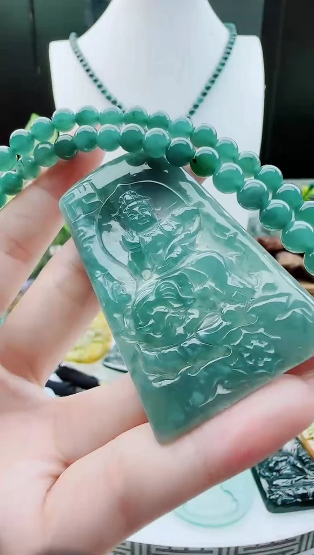 【闪购商品】翡翠颈饰未镶嵌11111111