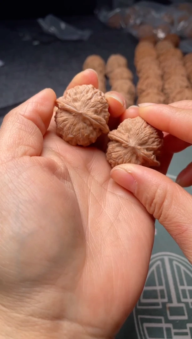 把件文玩核桃w20  黄松峪 34尺