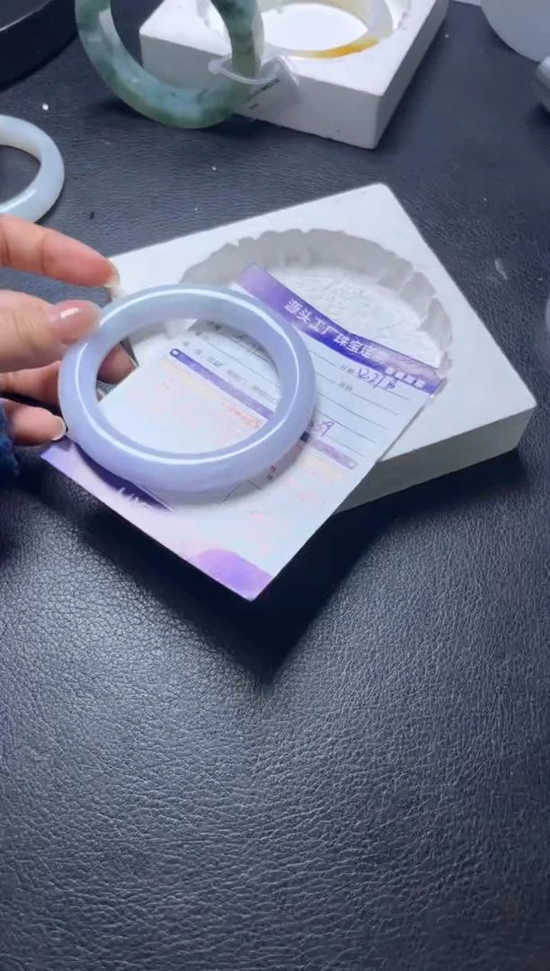 未镶嵌手镯翡翠莹*兔发一件