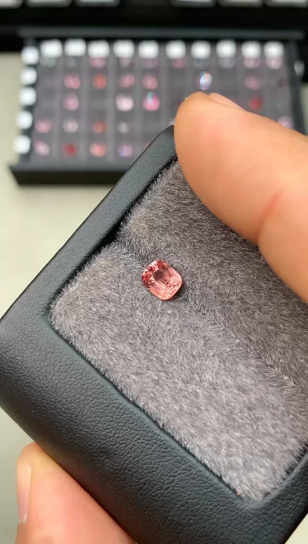 【闪购商品】定制尖晶石裸石未镶嵌1.1ct 枕型 暖色调