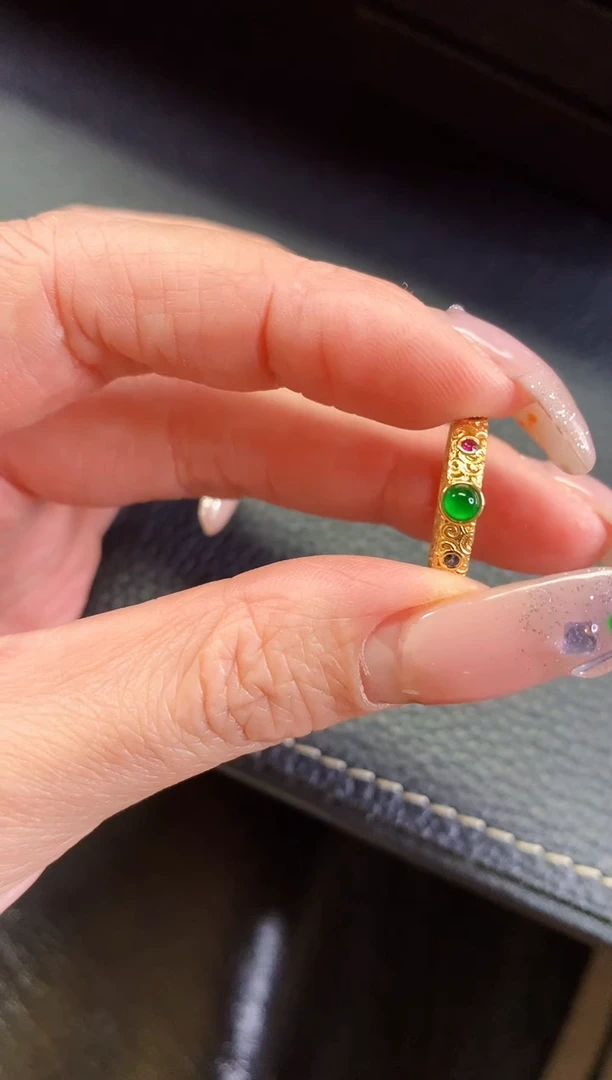 【闪购商品】翡翠戒指18K金镶嵌戒指