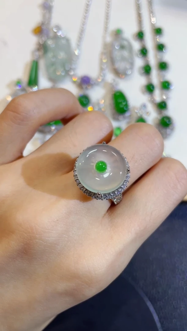 颈饰未镶嵌翡翠多人多样性发货1件1