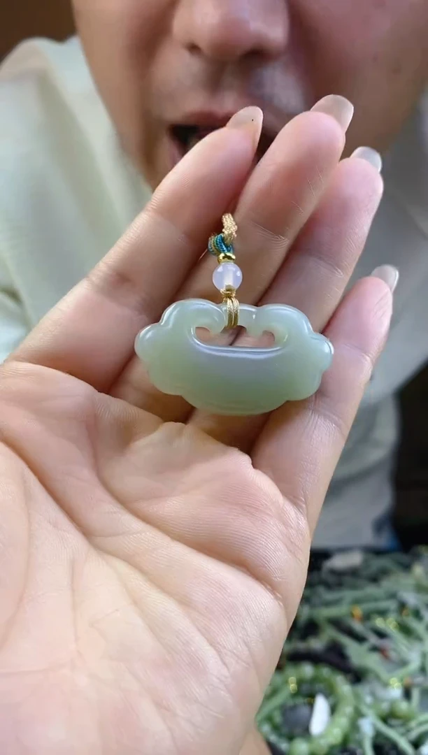 和田玉未镶嵌颈饰多样性发货，拍一发一