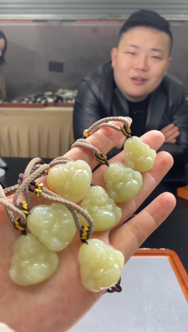 【闪购商品】和田玉颈饰未镶嵌-05HDJT0137783多样性发其一