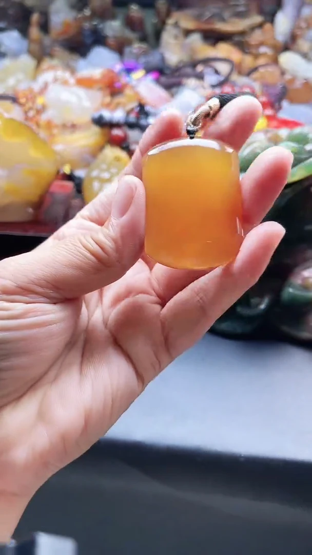 玛瑙/玉髓颈饰未镶嵌AA