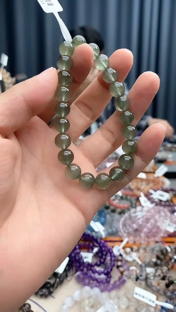 水晶手链未镶嵌绿兔