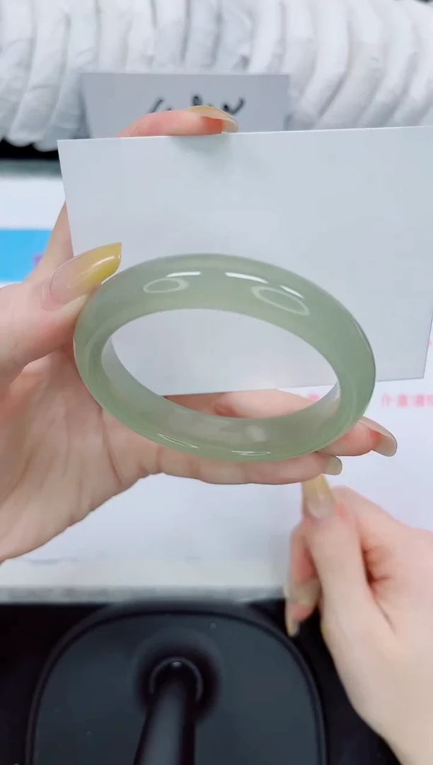 石英质玉手镯未镶嵌243