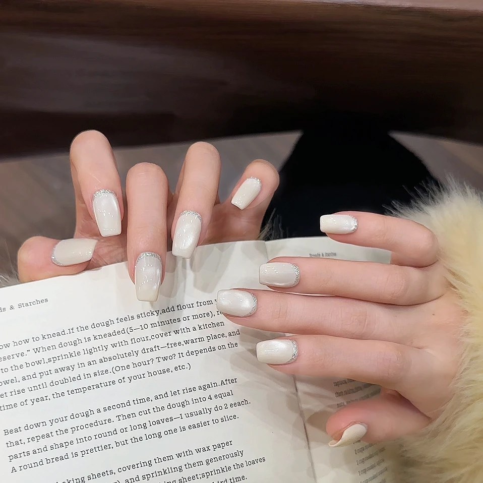 Tuge Nail‘‘酸奶‘’冬季高级感氛围感显白猫眼小众穿戴美甲TG1228