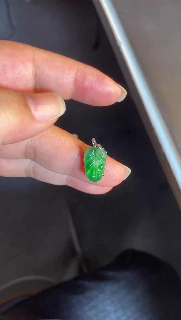 吊坠(不含链)银S925镶嵌翡翠1